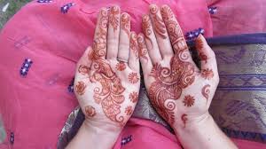 Aber wie gesund ist die paste aus henna wirklich und was muss man bei den. Henna Ein Naturlicher Korperschmuck Alles Uber Jalda Eu