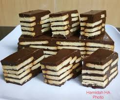1 bungkus biskut marie (dipatahkan kepada 4 bahagian). Resipi Puding Biskut Marie Paling Sedap Mudah Sesuai Untuk Open House