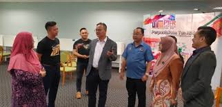 Fokus utama pengajian ialah membangun empat kemahiran bahasa iaitu pertuturan, pendengaran, bacaan dan kefahaman di peringkat yang paling asas. Institut Pengajian Tinggi In English Lawatan Dan Perbincangan Dengan Jabatan Pengajian Tinggi See More Of Institut Pengajian Tinggi Islam Perlis On Facebook
