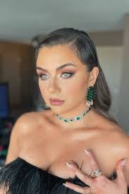 Bryna Smith's Instagram, Twitter & Facebook