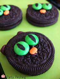 Repeat step 2 until color is gone. Black Cat Oreos Recipe Easy Classroom Party Ideas For Halloween Kids