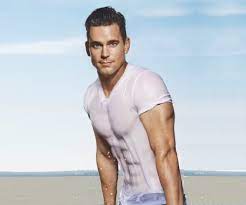 Matt bomer bomer is a homegrown, american boy who was born in missouri, grew up in texas, studied acting in pennsylvania before moving to new york and embarking on a career on stage. Matt Bomer Bio Facts Family Life Of Actor