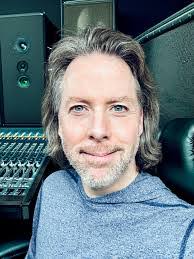 Christopher Birge's Instagram, Twitter & Facebook