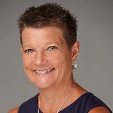 Tracy Ashby's Instagram, Twitter & Facebook