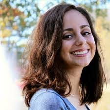 Eve Jacobson's Instagram, Twitter & Facebook