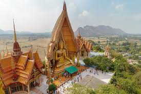 The local trains take around 1 hour and 45 minutes to reach ayutthaya. 15 Best Day Trips From Bangkok The Crazy Tourist
