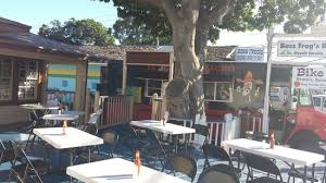 Tender and flaky fish full of spicy flavor tucked into flour tortillas and topped with garlic cilantro lime slaw. The Best Tacos In Lahaina Updated August 2021 Tripadvisor