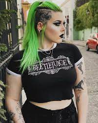 Dre Ronayne Plus Size Hairstyles Half Shaved Hair Undercut Hairstyles