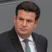 Gerd müller (begriffsklärung) — gerd müller ist der name folgender personen: Hubertus Heil Zxc Wiki