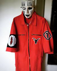 The tribute was done in one sweeping move across facebook, twitter and instagram, where slipknot's band accounts as well as those of individuals singer corey taylor. Facebook
