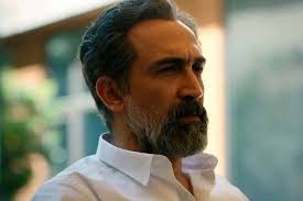 ببینید/ تغییر چهره چشمگیر هادی حجازی‌فر در شبکه سه