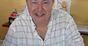 Villette-lès-Dole. Dominique Robert est le nouvel enseignant au  regroupement pédagogique