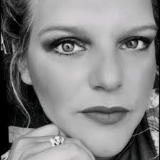 Copycats are everywhere these days. It's funny to see brands like this  trying to replicate, but they always miss the mark. There's a recipe to  this. We'll be watching from the rearview