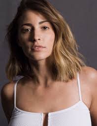 Edith Ashley's Instagram, Twitter & Facebook