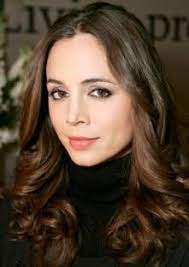Pale Skin With Brown Hair And Caramel Highlights Hair Styles 2014 Hair Styles Hair Beauty