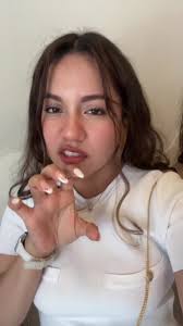 Glow Up y Humor: Chicas en Transformación