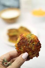 Easy Low Carb Broccoli Fritters Recipe Moscatomom Com
