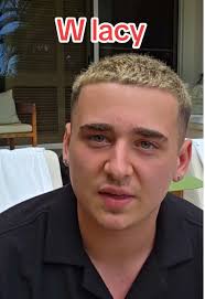 Laci Green Right Wing