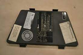 Bmw r1100rt r1150rt front oddment storage compartment tray box & radio partition. Genuine Oem Bmw R1150rt Fuse Box Cover 61132306367 R1100gs R1100r R1100rs Ebay