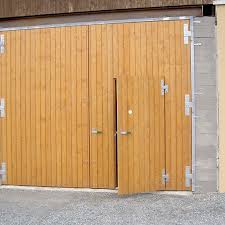 Fluegeltor Din R Mit Schlupftuere Jpg Garagentor Tor Holz