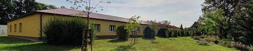 Základní škola s jídelnou a školní družinou. Zakladni Skola A Materska Skola Silherovice Prispevkova Organizace