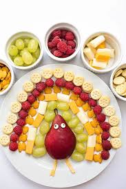 See more ideas about thanksgiving snacks, thanksgiving treats, thanksgiving fun. Thanksgiving Cheese Cracker And Fruit Turkey Snack Thanksgiving Snacks Thanksgiving Fruit Fruit Turkey