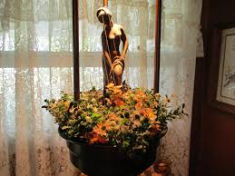 It features a statue of couple dancing,the couple go round when it turns on mineral oil is placed in the lamp, and has a toggle switch on the long hanging chain that turns it on. Sold Price Vintage Oil Hanging Rain Lamp October 4 0120 4 00 Pm Edt