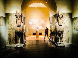 The metropolitan museum of art. New York Metropolitan Sanat Muzesi The Met Iki Kapili Han