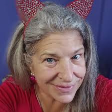 Non stop customers all day @The Cosmic Closet 💰