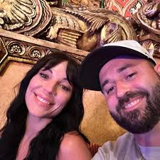 Drew Brees reppin' the WNBA. 🔥