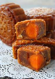 table for 2 or more traditional mooncake ขนมไหว พระจ นทร