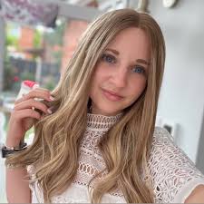 Gorgeous Grace 🫶🏽 her second beautiful wig from us and what a beauty she  chose! This is our “Tabitha” wig in 16-18” length! Thank you so much for  always spreading the word