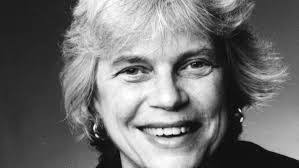 Elisabeth Young's Instagram, Twitter & Facebook