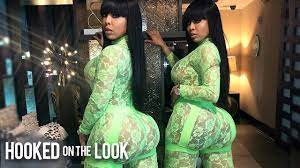 Fast streaming eva has a phat ass!!!!! Identical Twins Boast Matching 40 Inch Butts Hooked On The Look Youtube