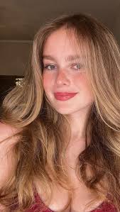 Giulia Inostroza added a new photo.