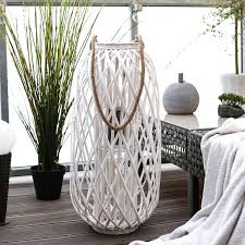 Xxl Laterne Rattan Mit Glas Windlicht Weiss Hohe Ca 70cm Gartenlaterne Laterne Gross Windlicht Laterne Laterne Garten Xxl Laterne Laterne Gross