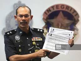 Pada tahun 2006 jumlah kematian akibat kemalangan jalan raya adalah seramai 6,287 orang. 223 Kemalangan Akibat Fizikal Jalan Raya