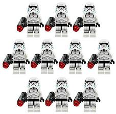 Issue the orders with this buildable and highly posable lego® star wars stormtrooper commander figure. Robot Check Lego Stormtrooper Lego Star Wars Star Wars Stormtrooper