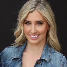 Heather Peyton's Instagram, Twitter & Facebook