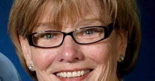 Paulette Pyle's Instagram, Twitter & Facebook