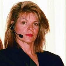 Debbie Kasper's Instagram, Twitter & Facebook