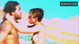 Keira Knightley Breasts, Butt episode in Domino - UPSKIRT.TV