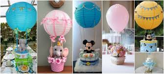 Los centros de mesa con globos son una idea muy usada para decorar una infinidad de eventos sociales, aunque son más comunes en las fiestas infantiles, hay quienes lo usan para cualquier tipo de eventos, incluyendo matrimonios. 12 Centros De Mesa Con Forma De Globos Aerostaticos Para Baby Shower Solountip Com