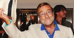Scuola primaria i° anno piccolo gruppo (circa 12 alunni) tempi di realizzazione. Musica Informa Lucio Dalla Attenti Al Lupo Midi Karaoke