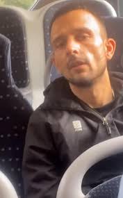 Dos perros, matones XL prohibidos, han sido incautados por sospecha de  mutilación después de que un hombre de 33 años fuera encontrado muerto en  un jardín trasero de Birmingham, reveló la policía. |