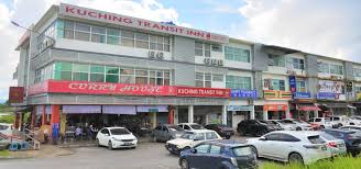 Search for cheap and discounted hotel and motel rates in or near kuching, malaysia for the below are the top two cheap hotels offering budget but warm accommodation. Kuching Transit Inn Kuching Transit Inn The Best Budget Hotel In Kuching Sarawak