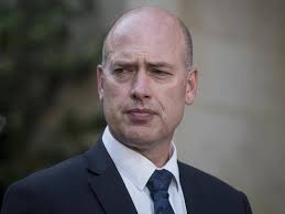 Ex-WA cabinet minister to quit politics