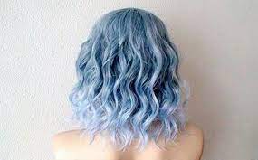 20 Stylish Short Hairstyles For Wavy Hair 20 Attractive Light Blue Balayage Hair Wavyhair Bluehair Balaya Light Blue Hair Pastel Blue Hair Hair Styles
