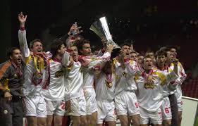 Galatasaray Famous Turkish Football Team Won The Uefa Cup In 2000 Spor Ingilizler Tarih