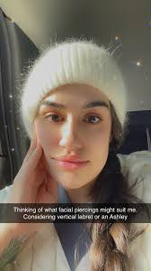 Idky but i'm so obsessed with nose ring !